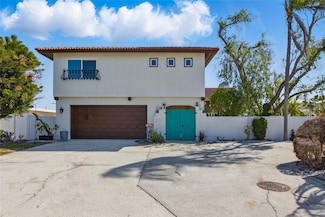 11285 8th St E, Treasure Island, FL 33706