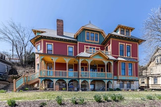 1155 Grove Terrace, Dubuque, IA 52001