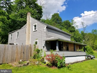 89 Rock Rd, Pine Grove, PA 17963