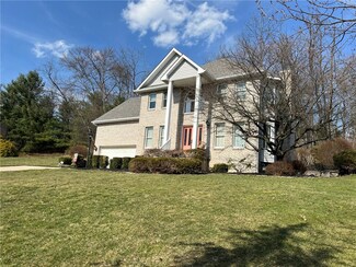 531 Cedar Glenn Dr, Irwin, PA 15642