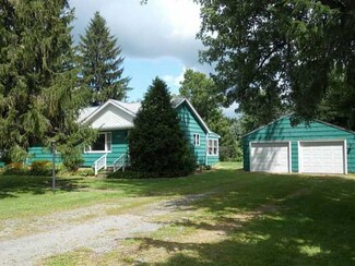 5343 Crittenden Rd, Akron, NY 14001