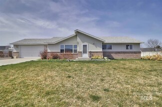 604 Thurman Ave, Filer, ID 83328