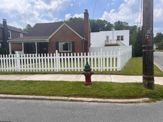 225 Heavner Ave, Elkins, WV 26241