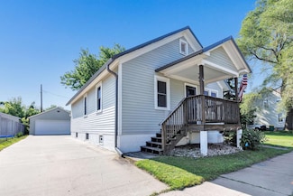 517 12th Ave, Green Bay, WI 54303
