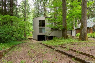 7040 Austin Pass Rd, Deming, WA 98244