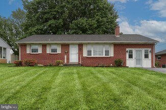 617 W Main St, Hummelstown, PA 17036