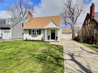 98 Northwood Dr, Buffalo, NY 14223