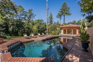 107 Deer Hollow Rd, San Anselmo, CA 94960