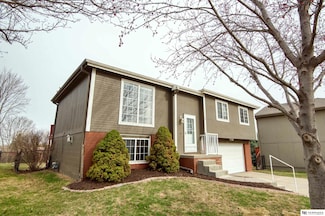 6462 N 113th Cir, Omaha, NE 68164