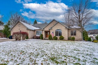 328 Kingswood Ct, Wadsworth, OH 44281