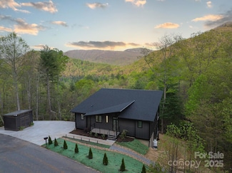 175 Silverglen Way, Hendersonville, NC 28792