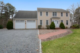 39 Alexander Dr, Yarmouth Port, MA 02675