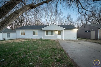 3570 SW Kirklawn Ave, Topeka, KS 66611