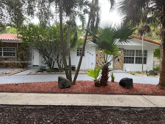 840 NE 182nd St, North Miami Beach, FL 33162