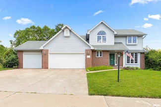 5408 N Rothmere Dr, Peoria, IL 61615