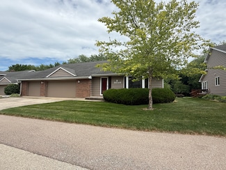 3030 Fairway Oaks Dr, Dekalb, IL 60115