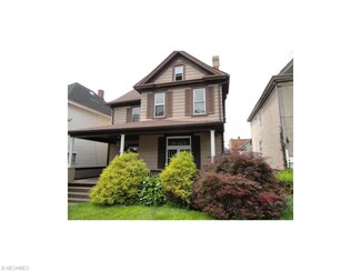 443 Indiana Ave, Chester, WV 26034