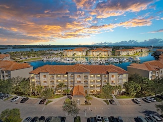 13 Harbour Isle Dr W Unit PH02, Fort Pierce, FL 34949