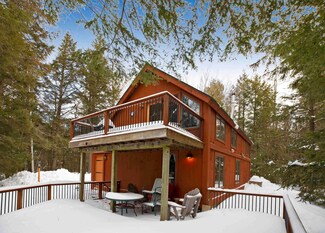 39 S Cove Rd, New London, NH 03257