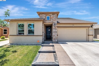 1893 Summit Dr, Los Banos, CA 93635