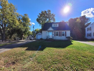 2 Brooklyn Ave, Waterville, ME 04901