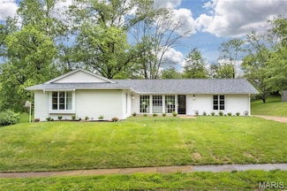 406 Brooktree Dr, Ballwin, MO 63011