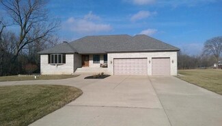 435 227th St, Steger, IL 60475