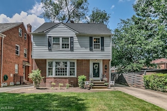2372 Saybrook Rd, University Heights, OH 44118