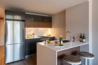 222 Johnson Ave Unit 5H, Brooklyn, NY 11206