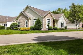 246 Maryview Dr, Webster, NY 14580
