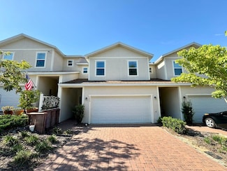 1000 Lakefront Village Dr, Clermont, FL 34711