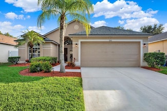 8301 Carriage Pointe Dr, Gibsonton, FL 33534