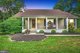 10 Columbine Dr, Elmer, NJ 08318