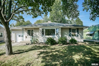 817 W Ridge Rd, Peoria, IL 61614