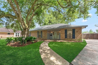 16945 Ticonderoga Ave, Baton Rouge, LA 70817