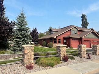 68 Bay Harbor Dr, Bigfork, MT 59911