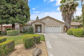 1131 N Noyes Ct, Visalia, CA 93291