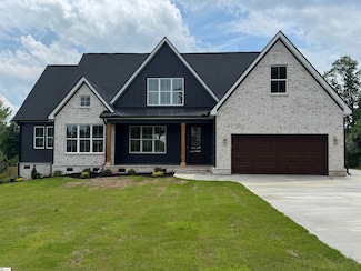 109 Oakdale Ave, Greer, SC 29651