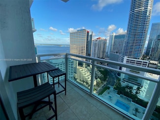 950 Brickell Bay Dr Unit 2707, Miami, FL 33131