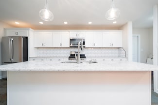 2300 Southeastern Pkwy, Owensboro, KY 42303