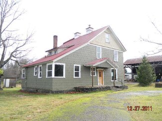 14911 Center Rd, Quilcene, WA 98376