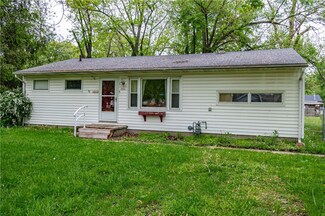 1530 N Mcclellan Ave, Decatur, IL 62526