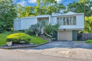 134 Cranmoor Dr, Toms River, NJ 08753