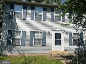 4603 Hidden Pine Ln, Temple Hills, MD 20748