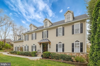 546 Malcolm Rd NW, Vienna, VA 22180