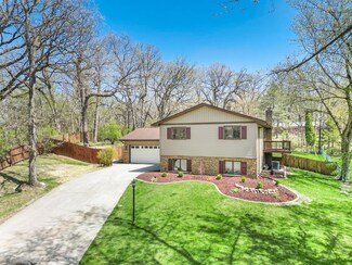 7971 Rhode Ct, Dyer, IN 46311