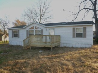 315 D St, Osceola, MO 64776