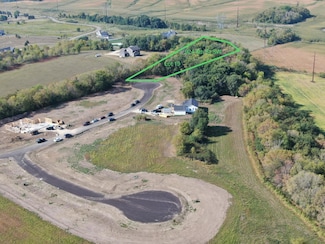 924 8th St SE, Pine Island, MN 55963