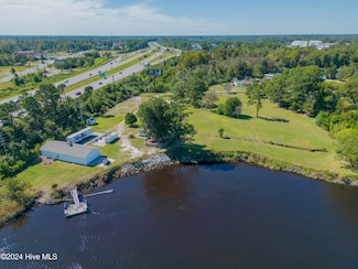 102-1 Riverview Dr, Leland, NC 28451