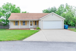 1206 Melanie Ct, Lawrenceburg, KY 40342